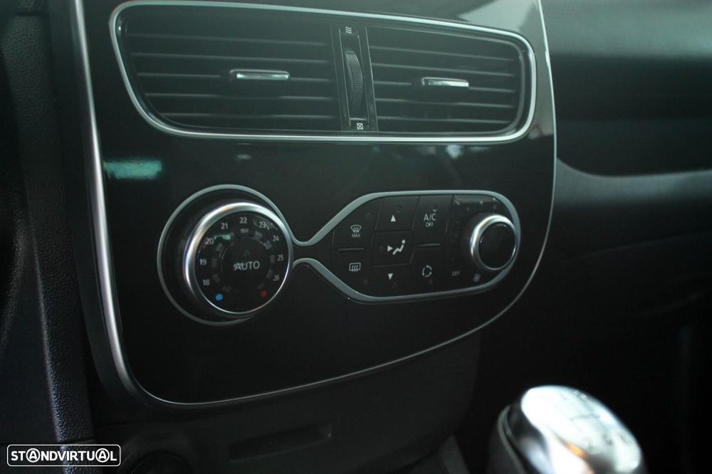 Renault Clio 0.9 TCE Limited - 17