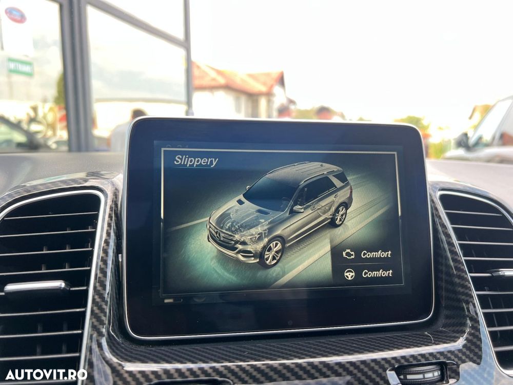 Mercedes-Benz GLE - 30