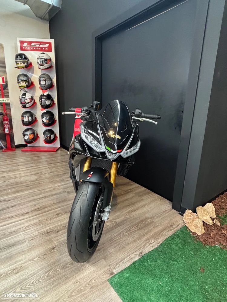 Aprilia Tuono V4 1100 FACTORY ULTRA DARK - 3