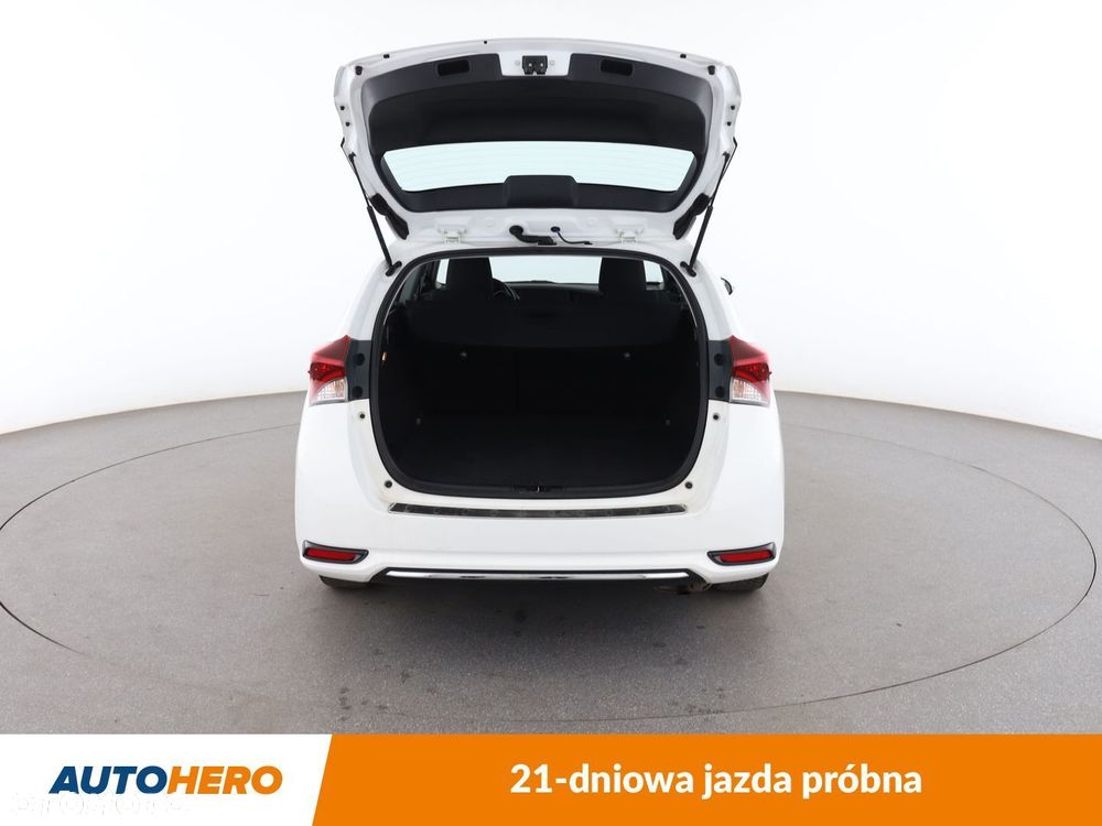 Toyota Auris - 17