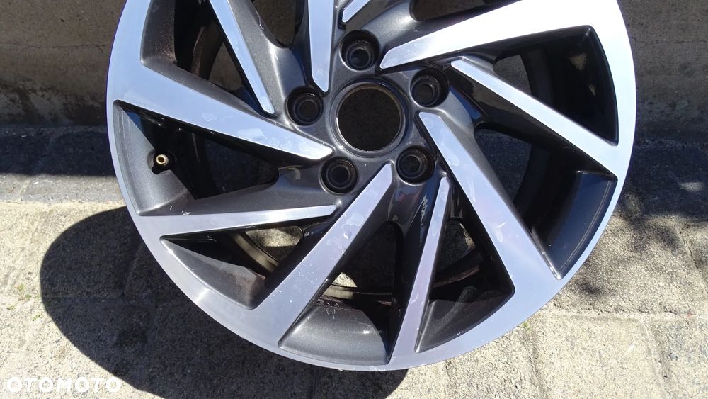 VW GOLF VII 5G0 - felga 6.5Jx16H2 ET46 5x112 - 3