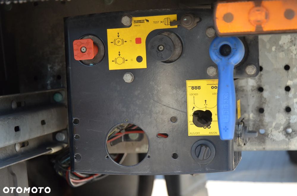 Schmitz Cargobull VARIOS / 2 POZIOMY JAZDY / OŚ PODNOSZONA / DACH POD. /  CODE XL / OCYNK 3672 - 8