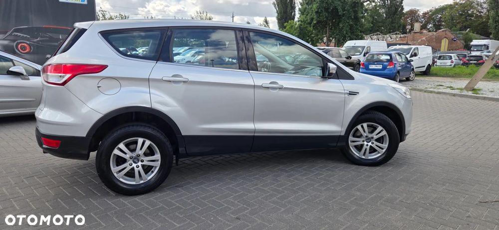 Ford Kuga 1.6 EcoBoost 2x4 Trend - 21