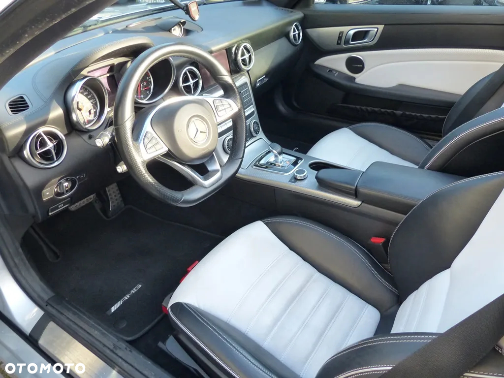 Mercedes-Benz SLC AMG 43 - 9