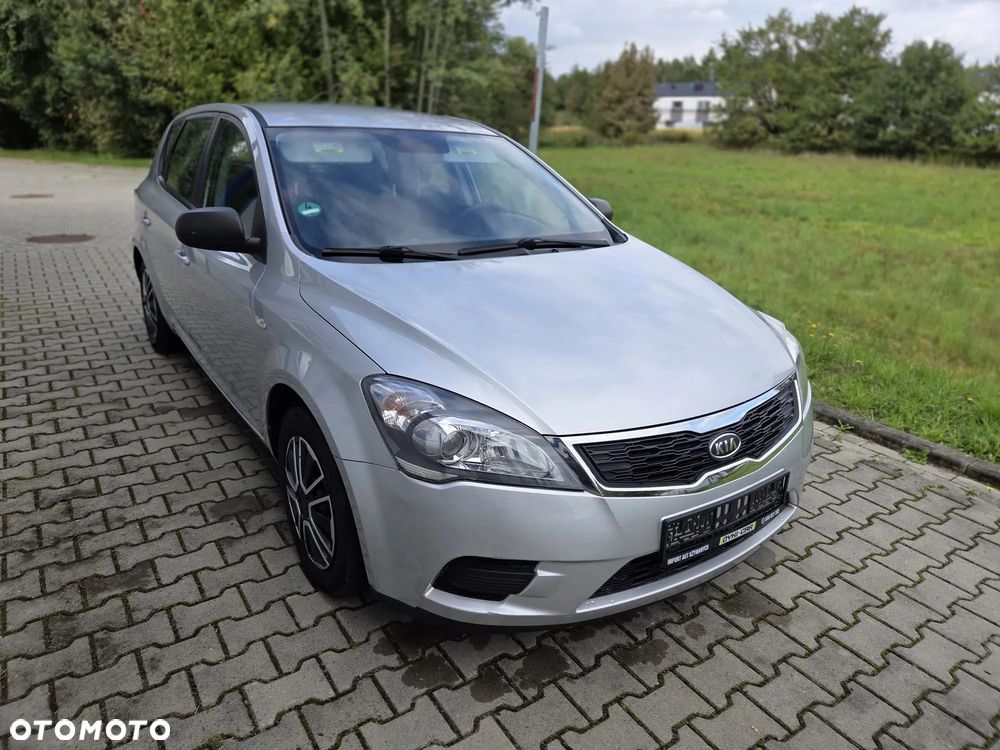 Kia Ceed 1.4 CVVT Attract - 9