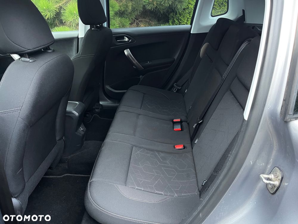 Peugeot 2008 1.2 Pure Tech Style - 28