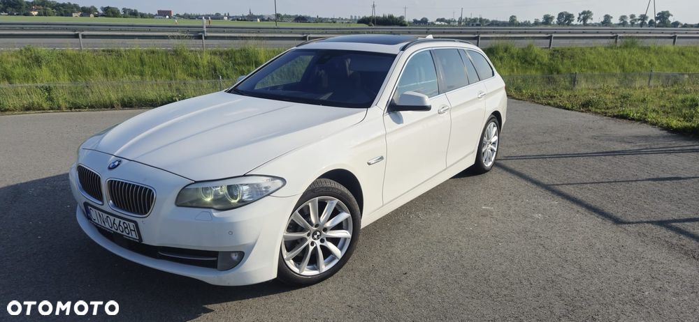 BMW Seria 5 525d xDrive - 1