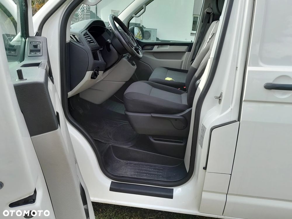 Volkswagen Transporter T6 - 16