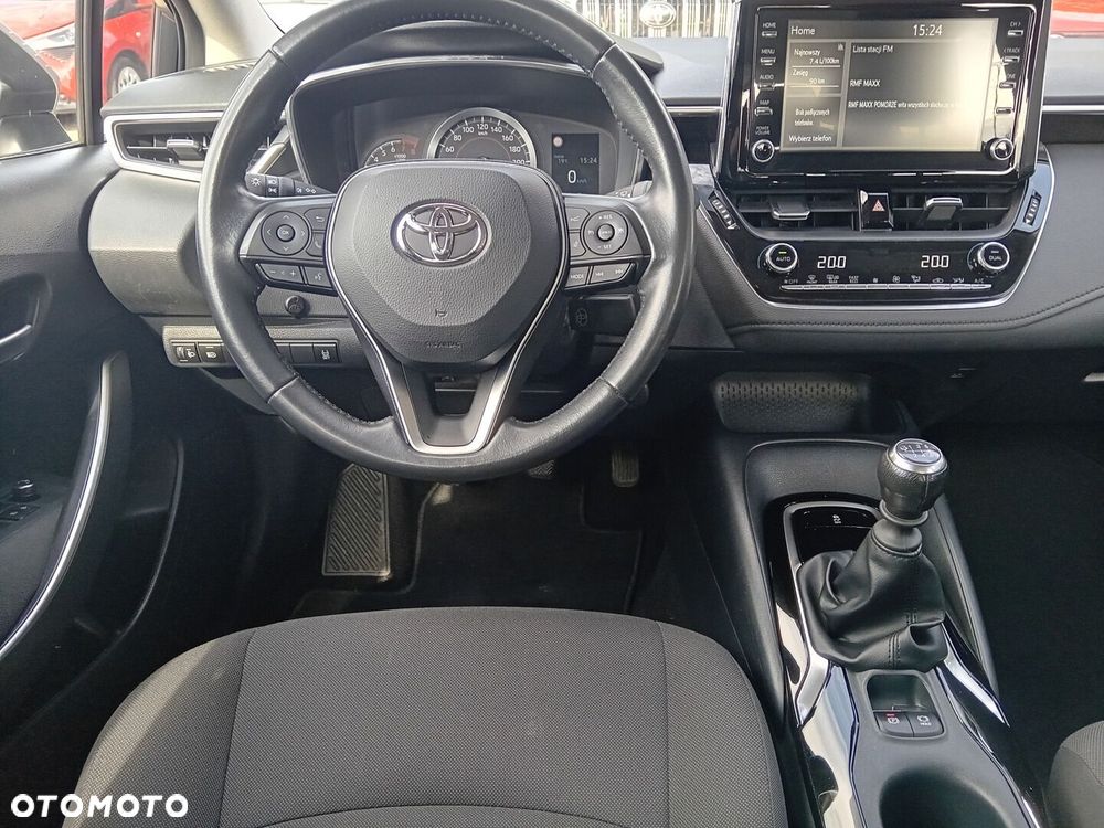 Toyota Corolla - 12