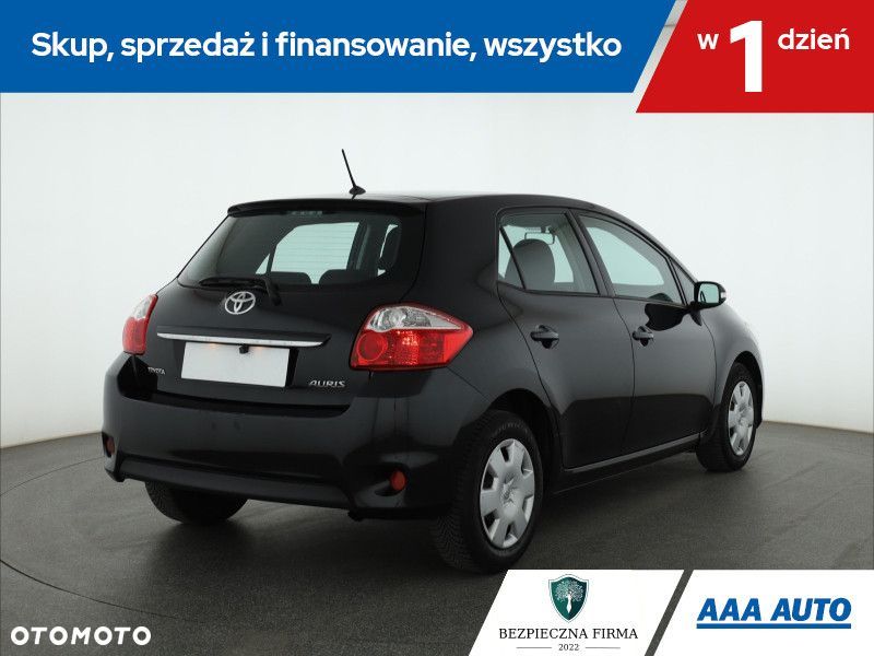 Toyota Auris - 7
