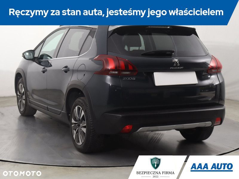 Peugeot 2008 - 6