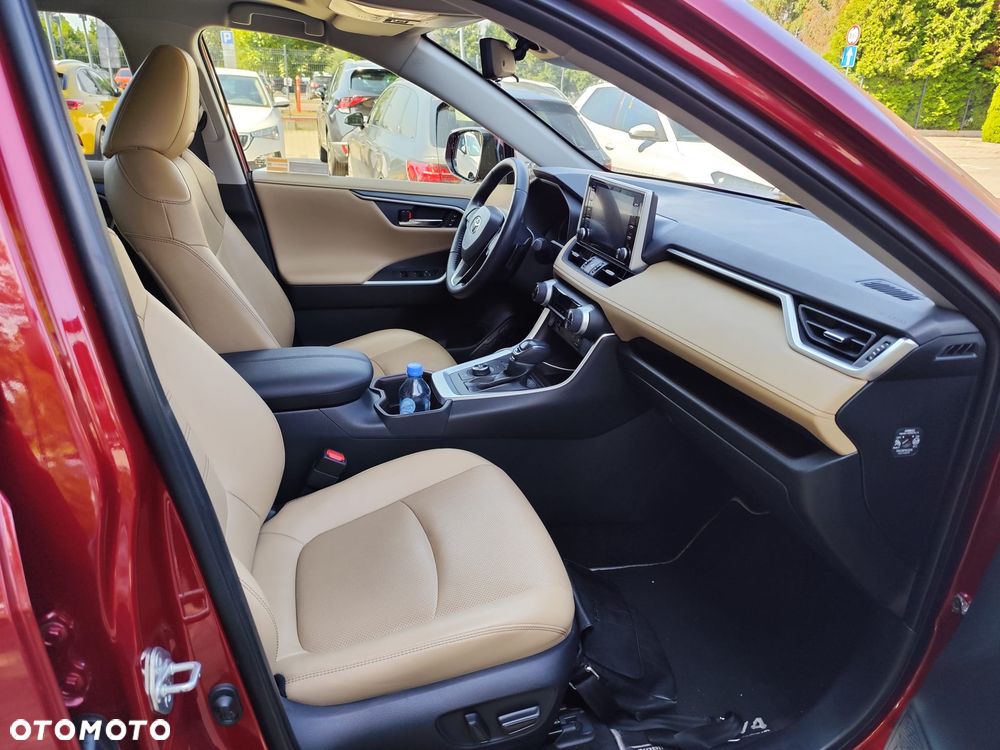 Toyota RAV4 - 8
