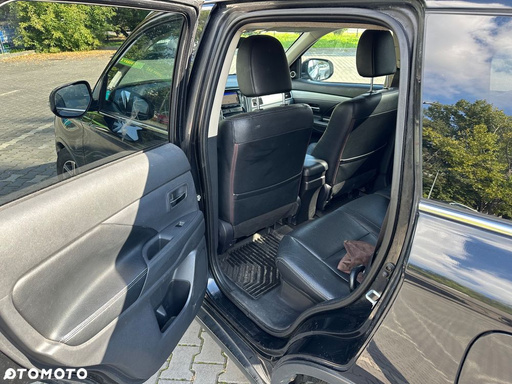 Mitsubishi Outlander Instyle NAVI - 7