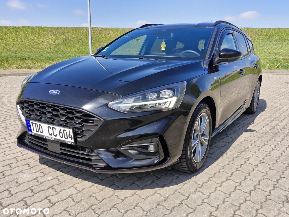 Ford Focus 1.5 TDCi ST-Line Black ASS - 1
