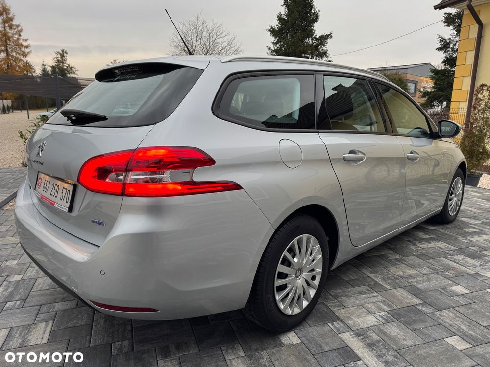 Peugeot 308 SW HDi FAP 110 (Blue Lion) Business Line Niveau 1 - 20