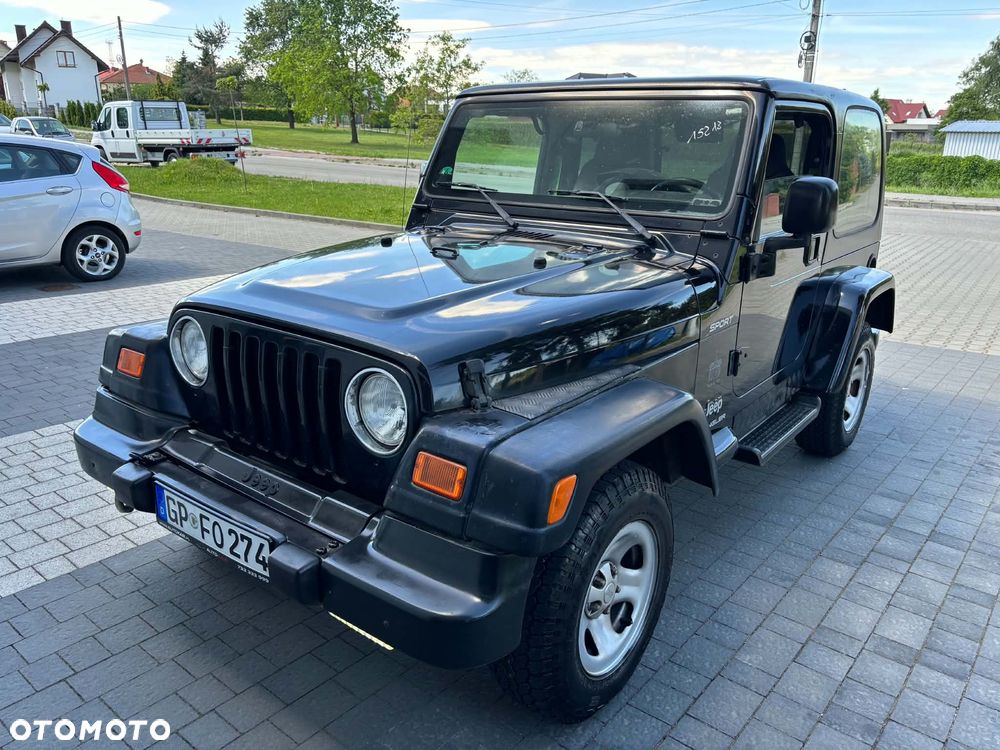 Jeep Wrangler - 1