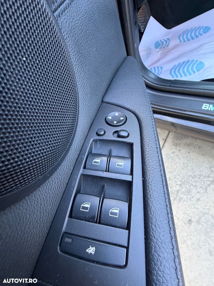 BMW Seria 3 320d DPF Aut. Edition Sport - 12