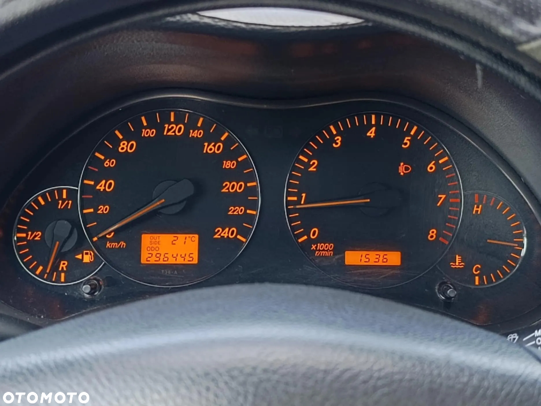 Toyota Avensis - 13
