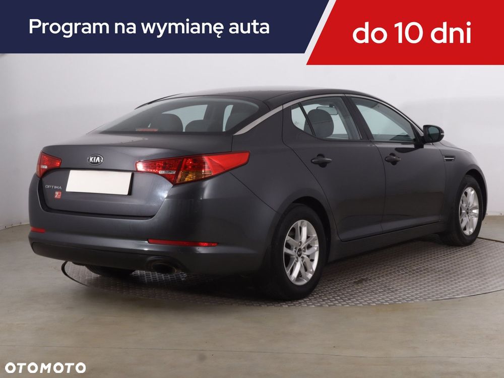 Kia Optima - 7
