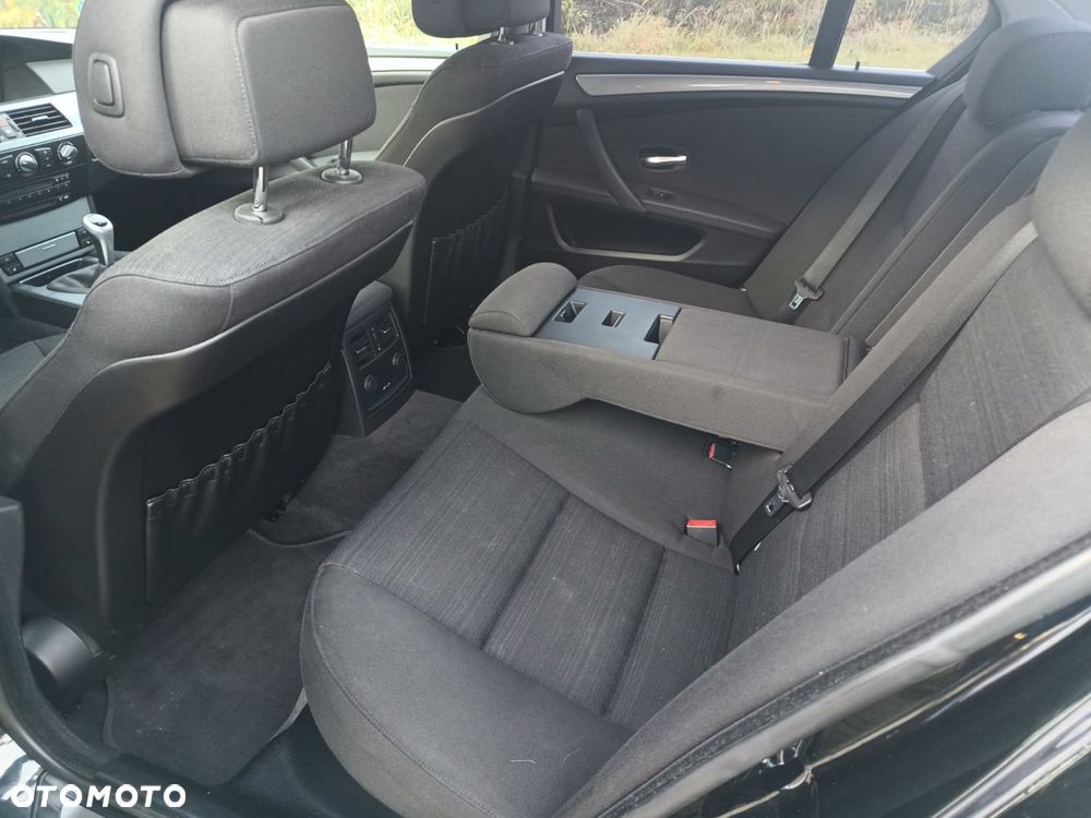 BMW Seria 5 520i Edition Sport - 9