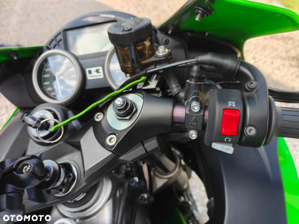 Kawasaki ZZR - 12