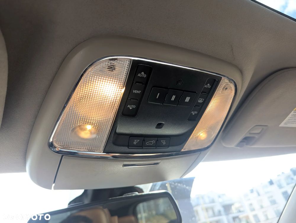 Jeep Grand Cherokee 5.7 V8 Overland Summit EU6 - 19