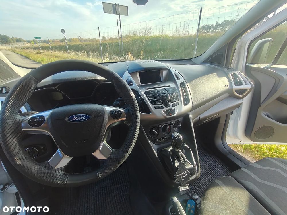 Ford Transit connect - 28