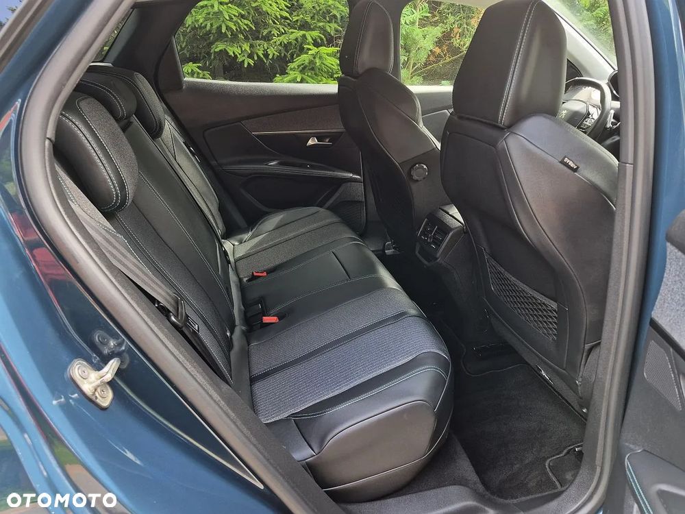 Peugeot 3008 1.6 PureTech Hybrid PHEV Allure S&S EAT8 - 8