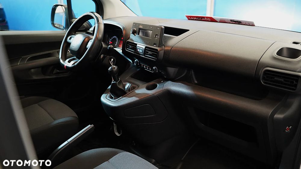 Citroën BERLINGO - 17