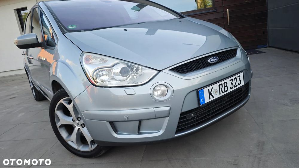 Ford S-Max 2.2 TDCi Titanium - 26
