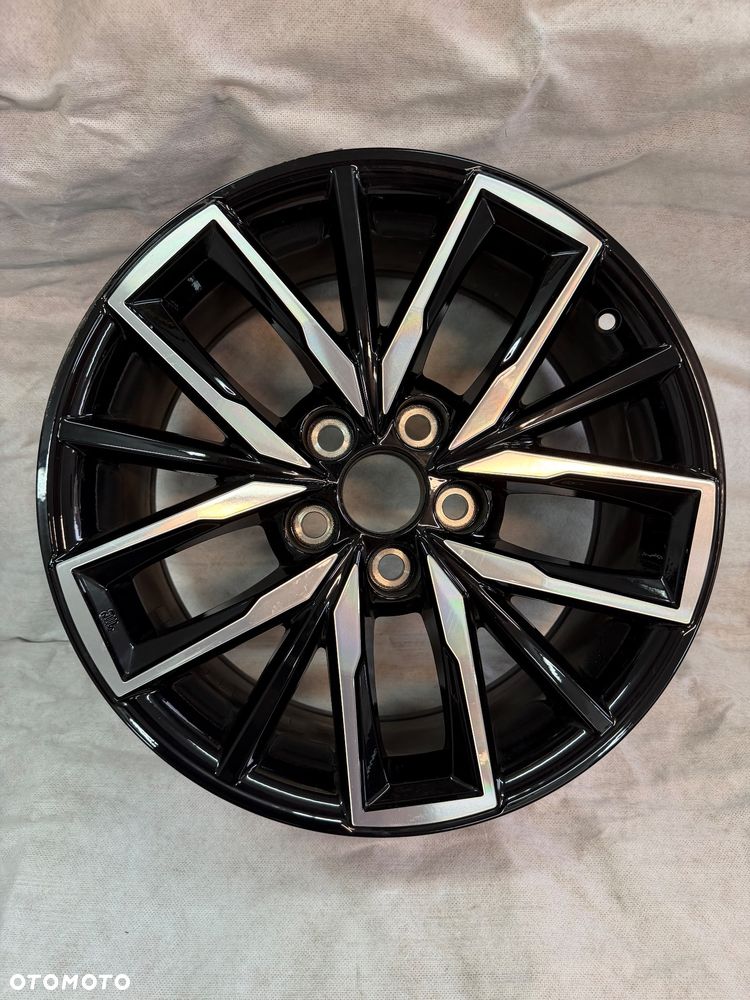 FELGA TOYOTA COROLLA 7,5x17 ET40 5x114,3 PW457-02008 - 4
