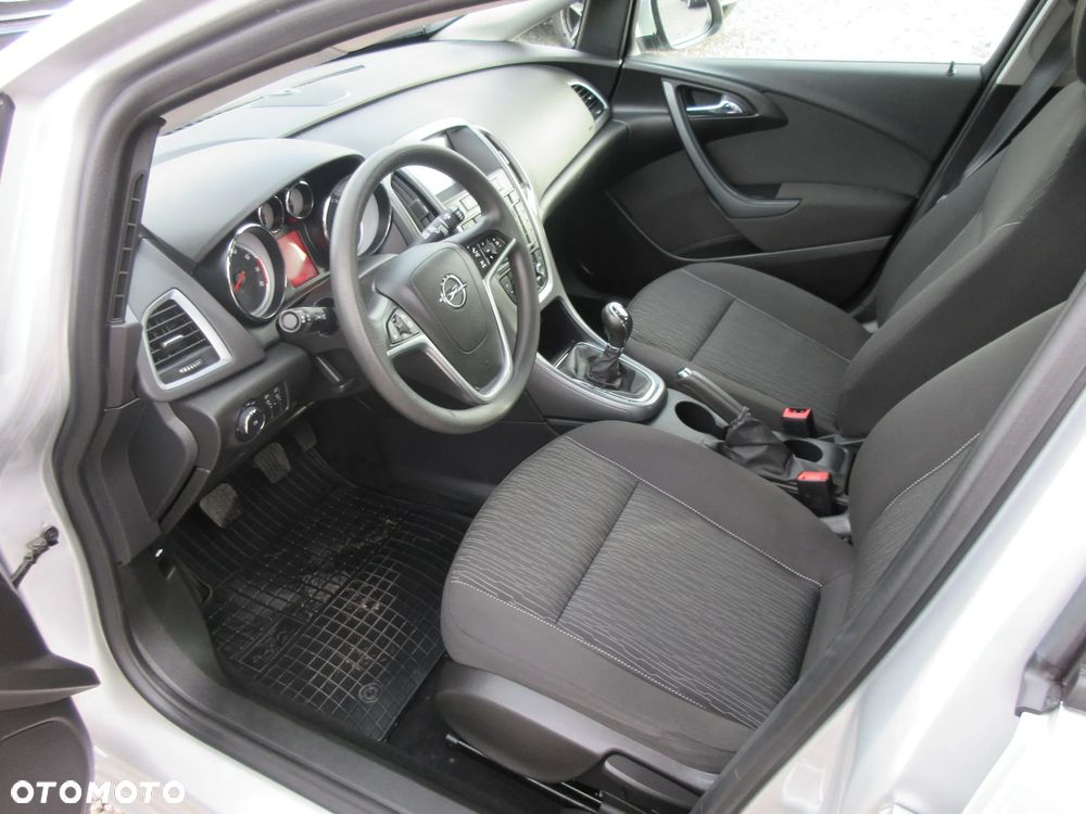 Opel Astra 1.6 Cosmo - 9