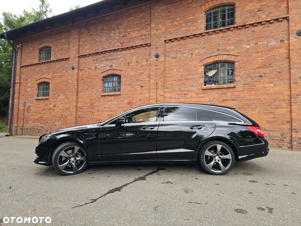 Mercedes-Benz CLS 350 CDI 4-Matic BlueEff - 8