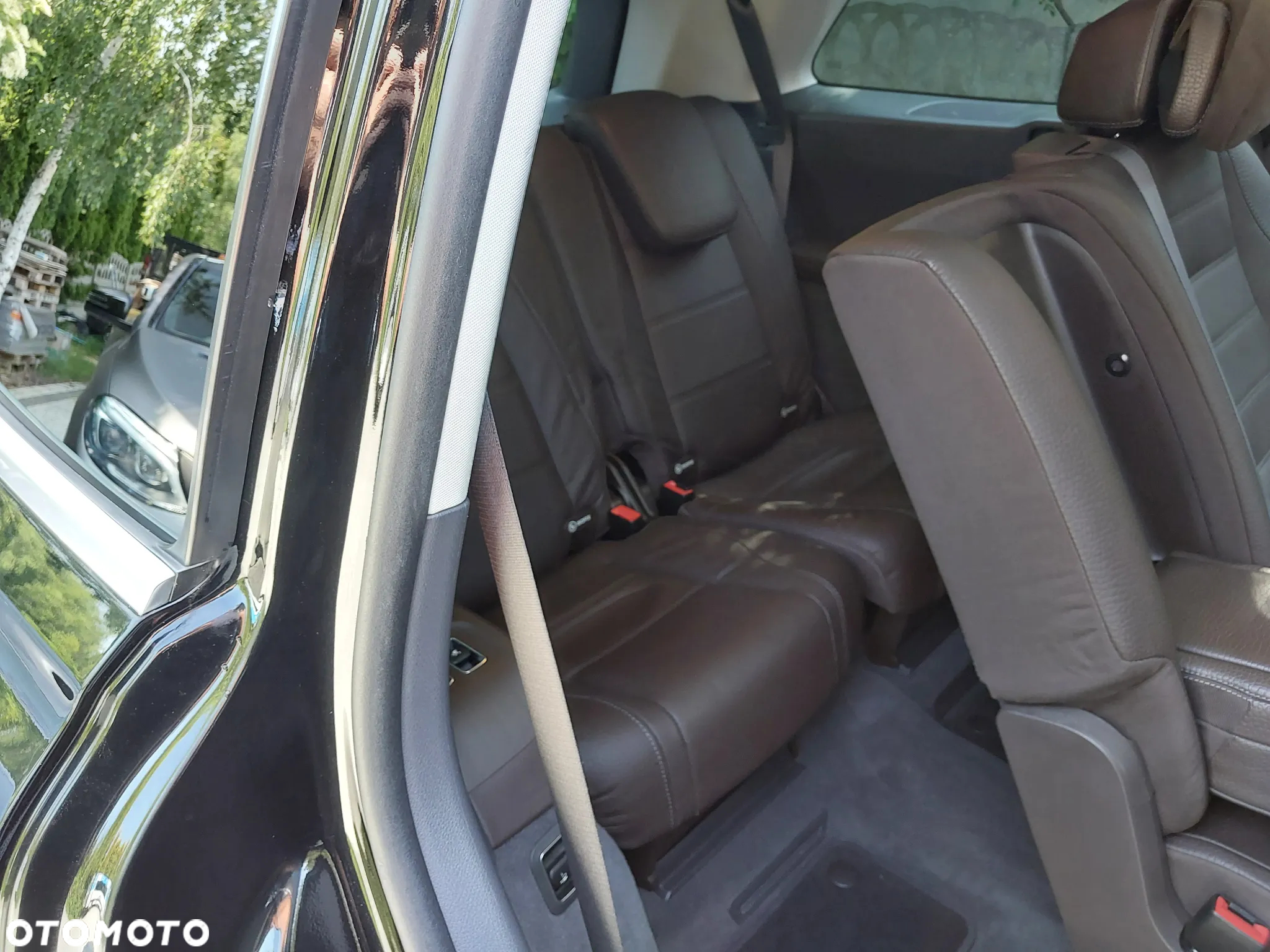 Mercedes-Benz GLS 400 d 4-Matic - 8