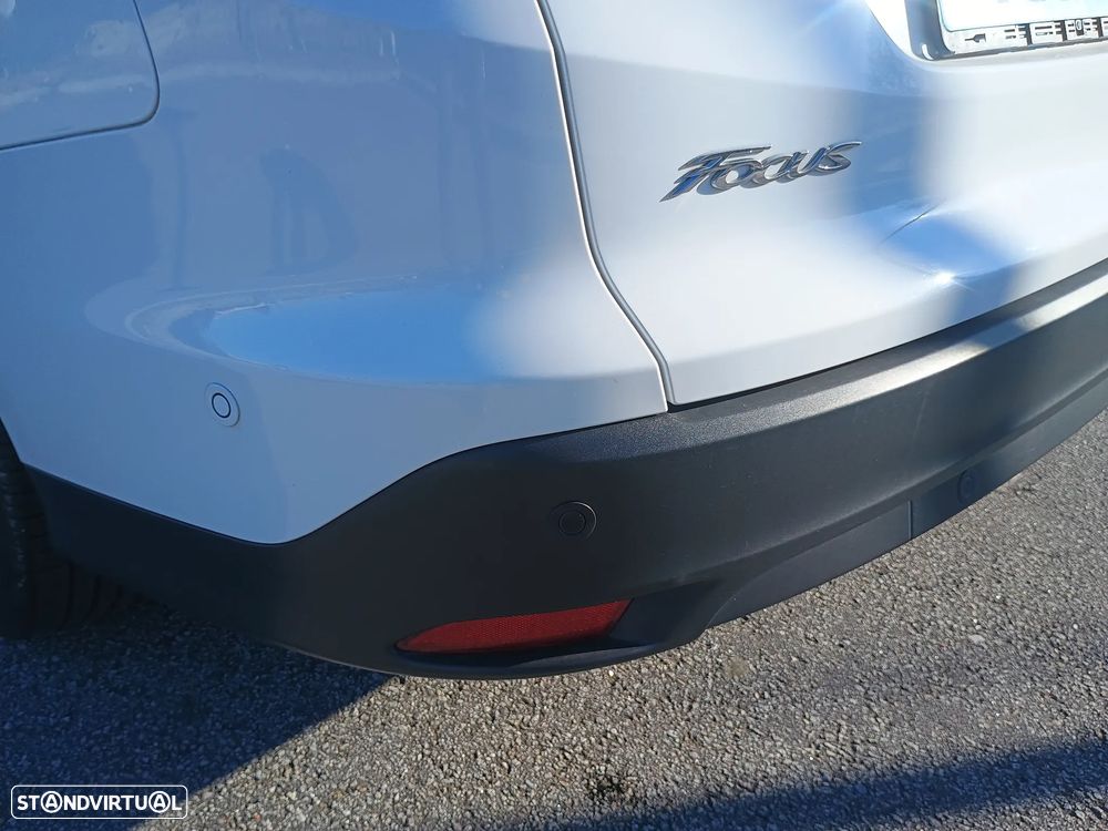 Ford Focus SW 1.0 EcoBoost S&S Titanium - 39