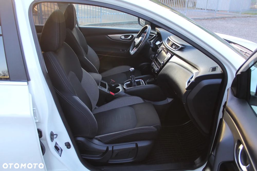 Nissan Qashqai 1.6 DIG-T 360 - 19
