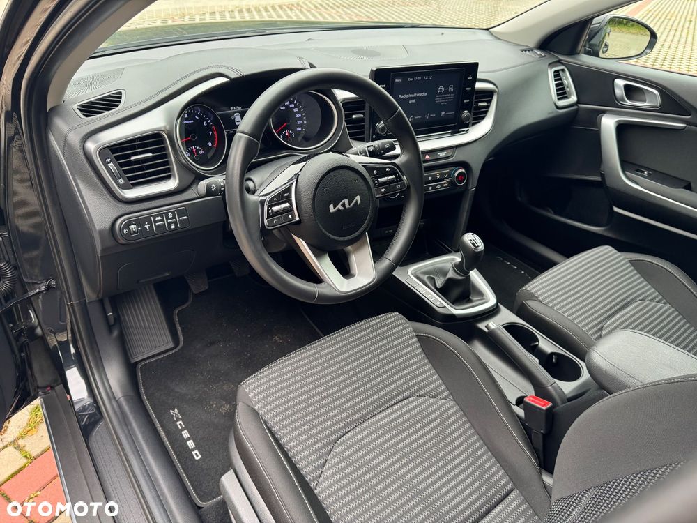Kia XCeed 1.5 T-GDI M - 20