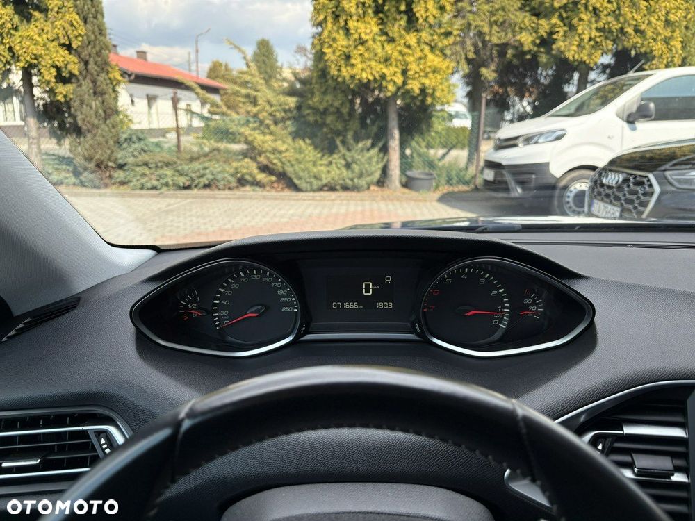 Peugeot 308 - 17