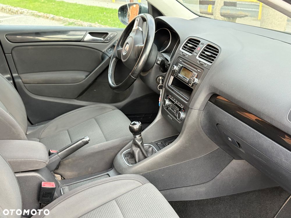 Volkswagen Golf 1.6 TDI DPF Comfortline - 18