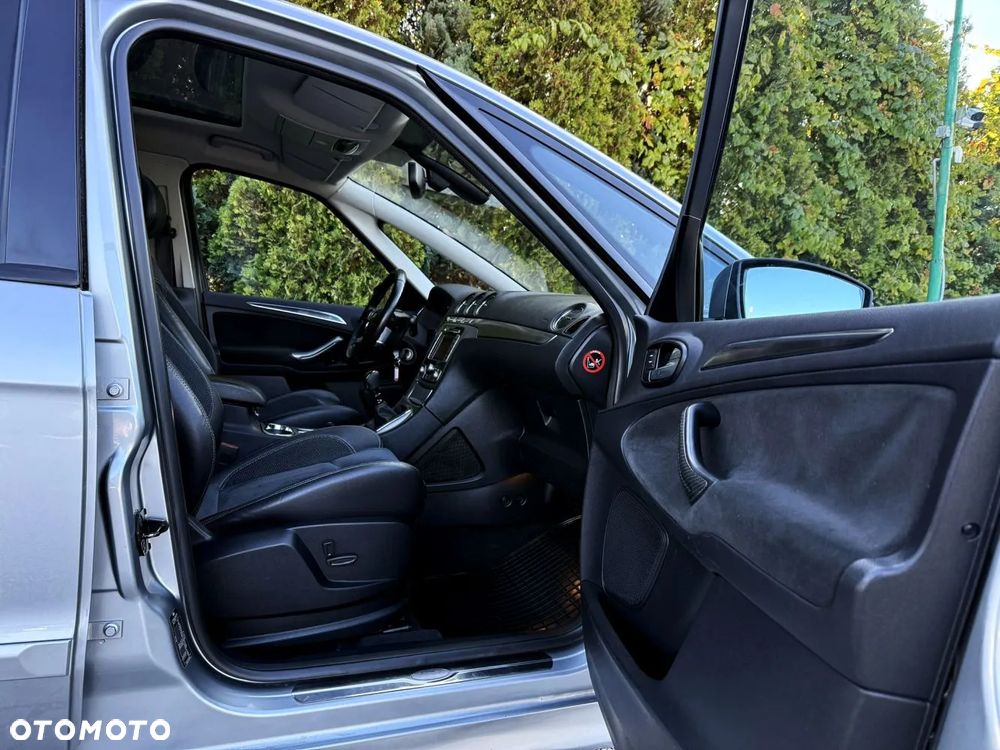 Ford S-Max - 35
