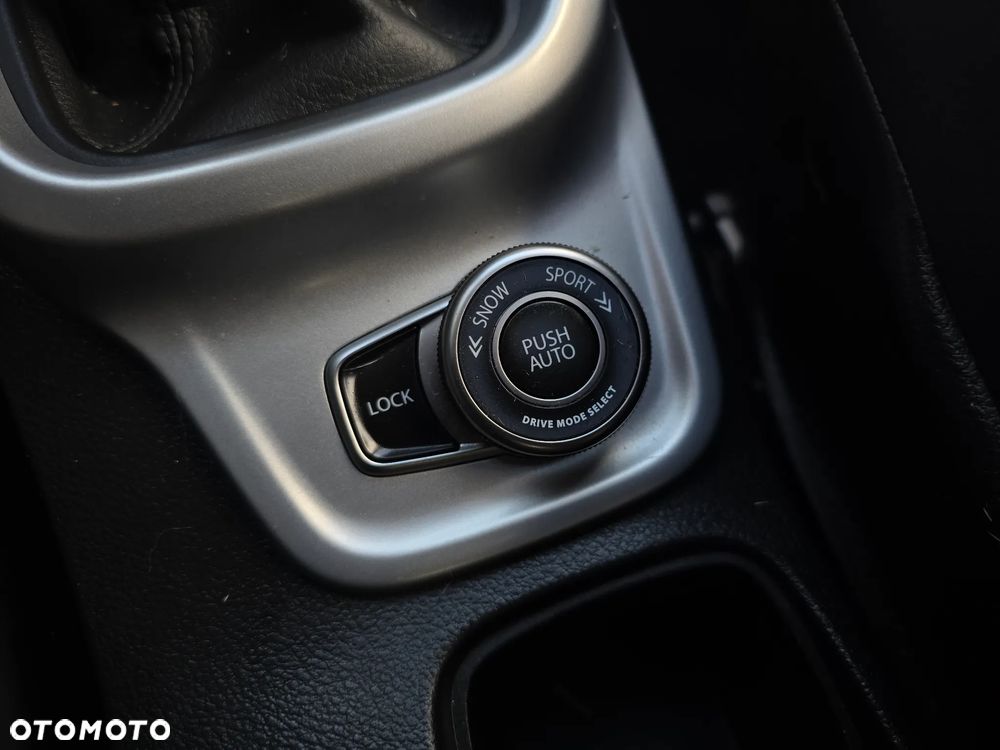 Suzuki Vitara 1.6 (4x4) Allgrip Comfort+ - 25