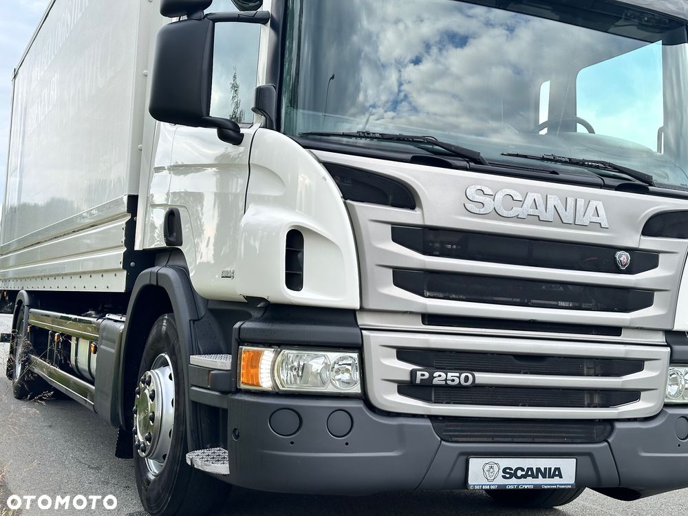Scania P250 euro6 z Holandii kontener izoterma 19palet - 13
