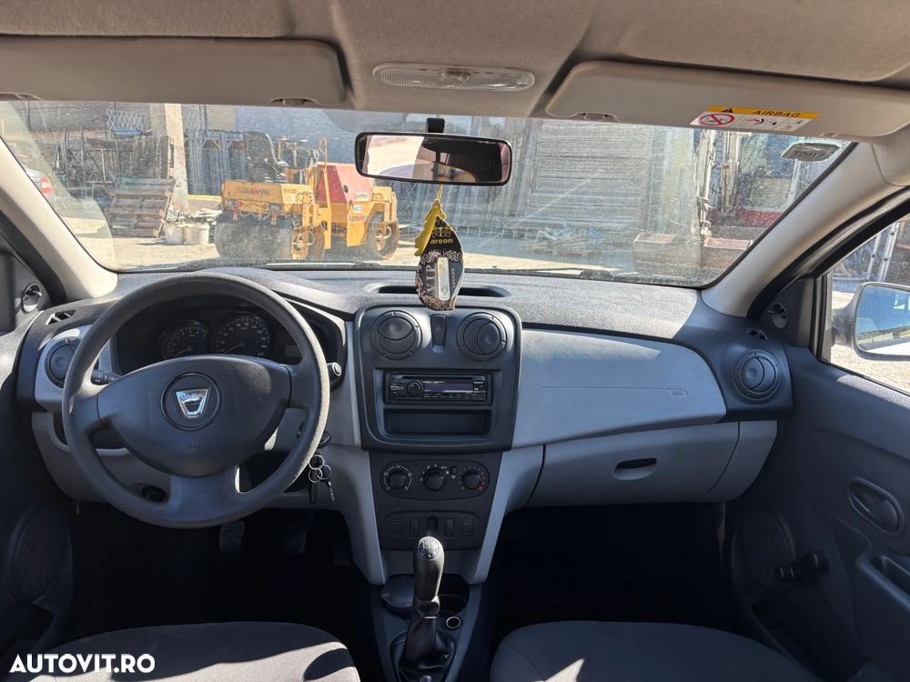Dacia Logan - 7