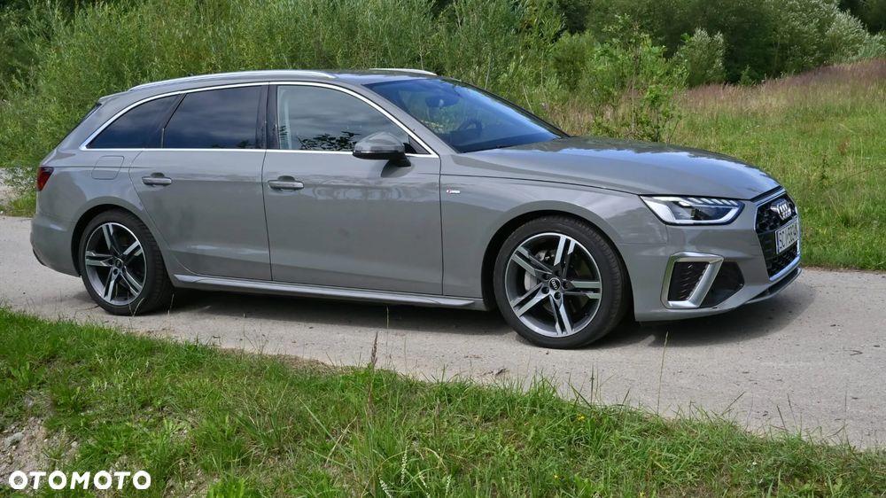 Audi A4 Avant 40 TDI quattro S tronic S line - 1
