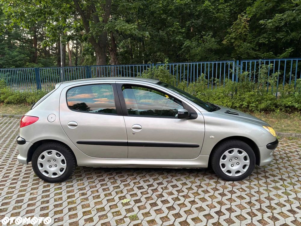 Peugeot 206 - 3
