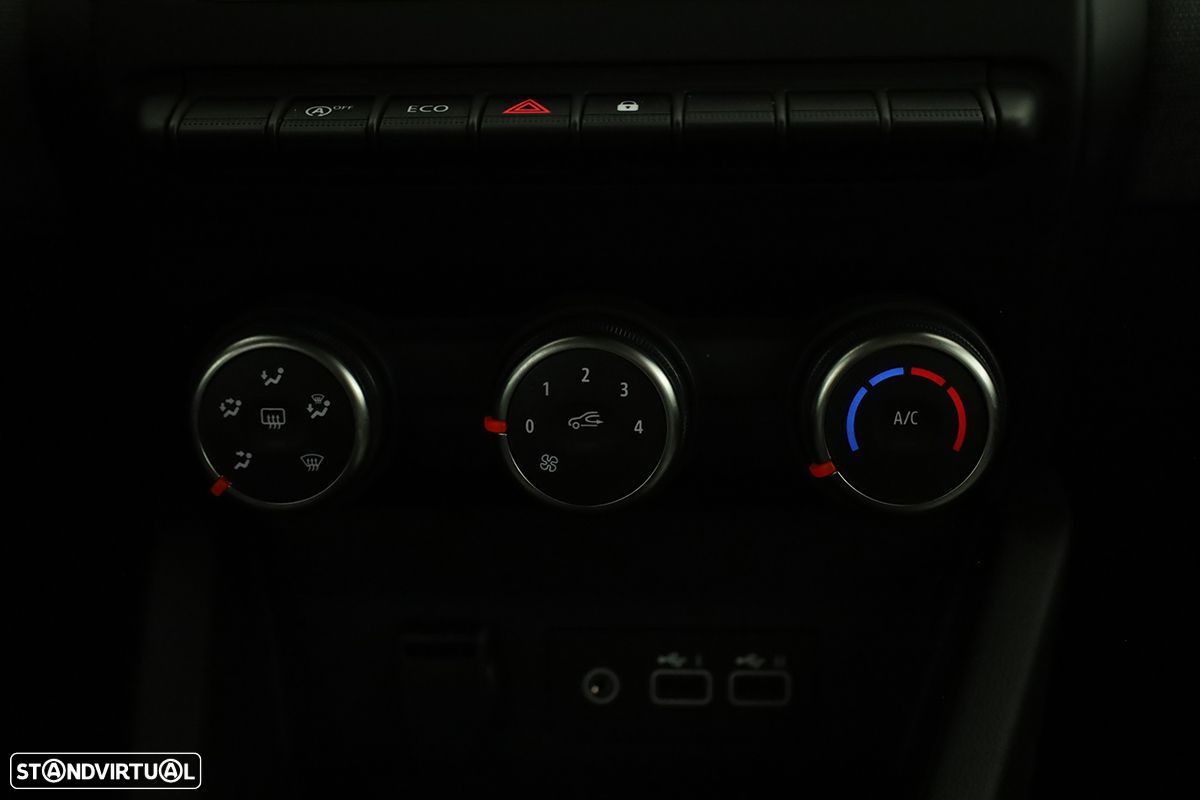 Renault Clio 1.0 TCe Evolution Bi-Fuel - 11
