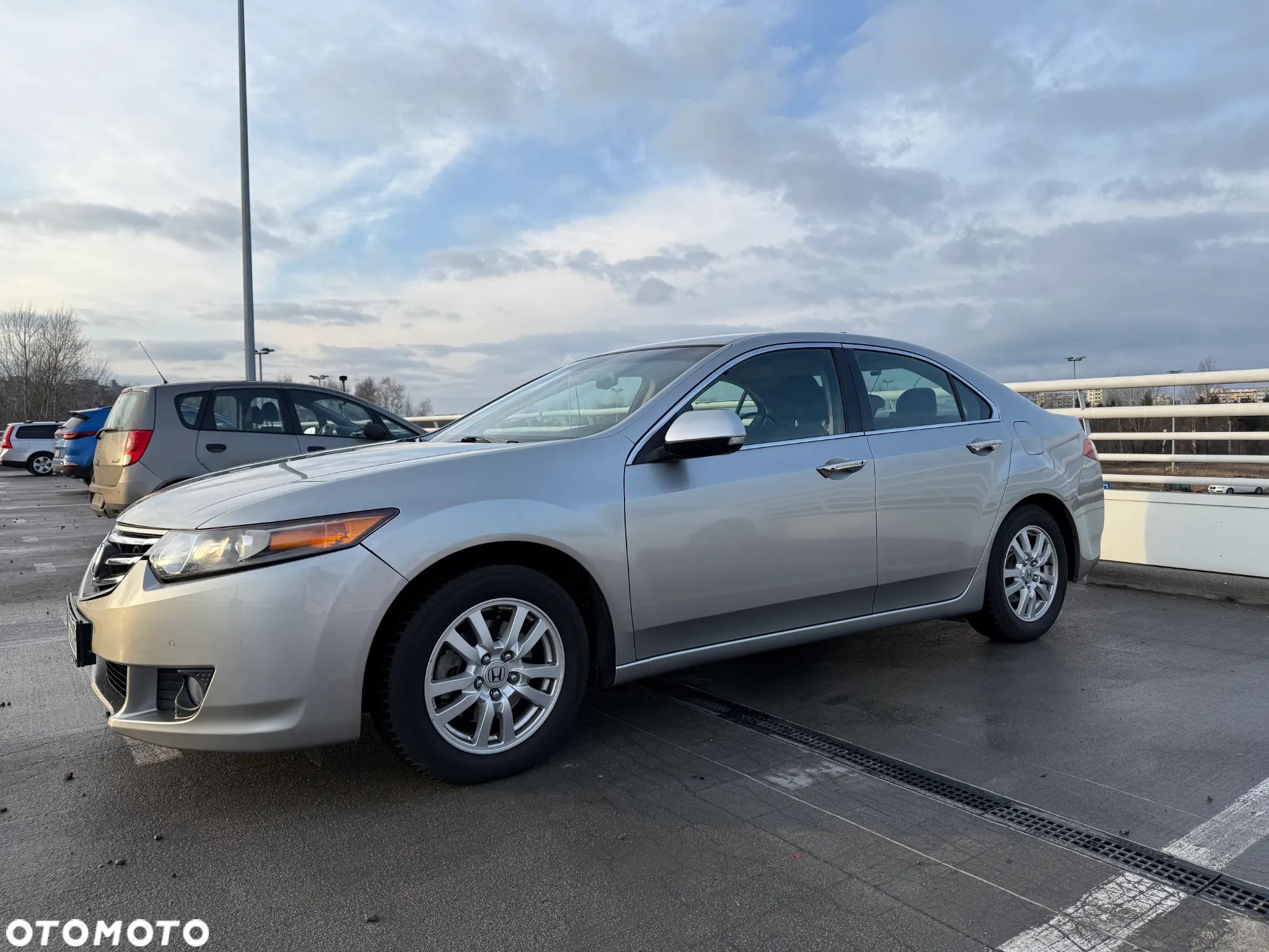 Honda Accord 2.0 Elegance - 1