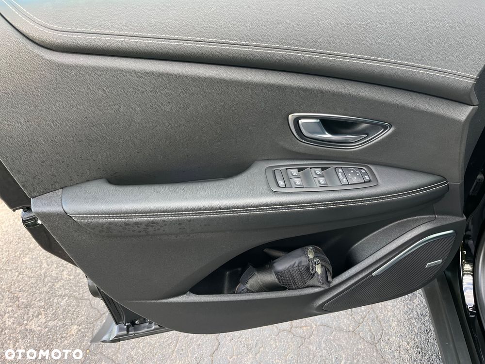 Renault Scenic - 23