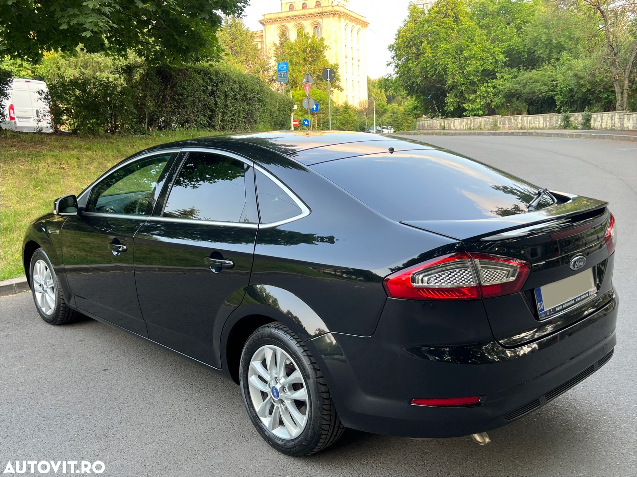 Ford Mondeo 1.6 TDCi Ambiente - 6