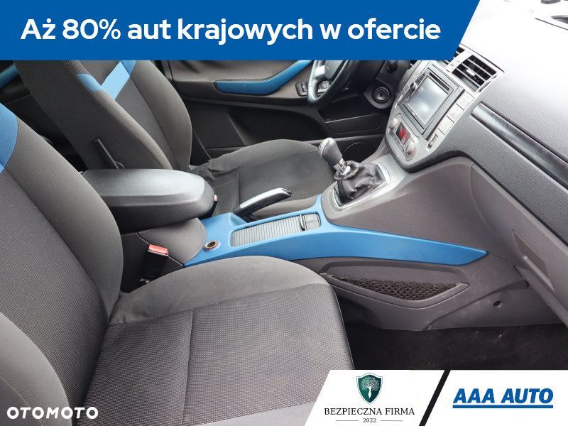 Ford Kuga - 11